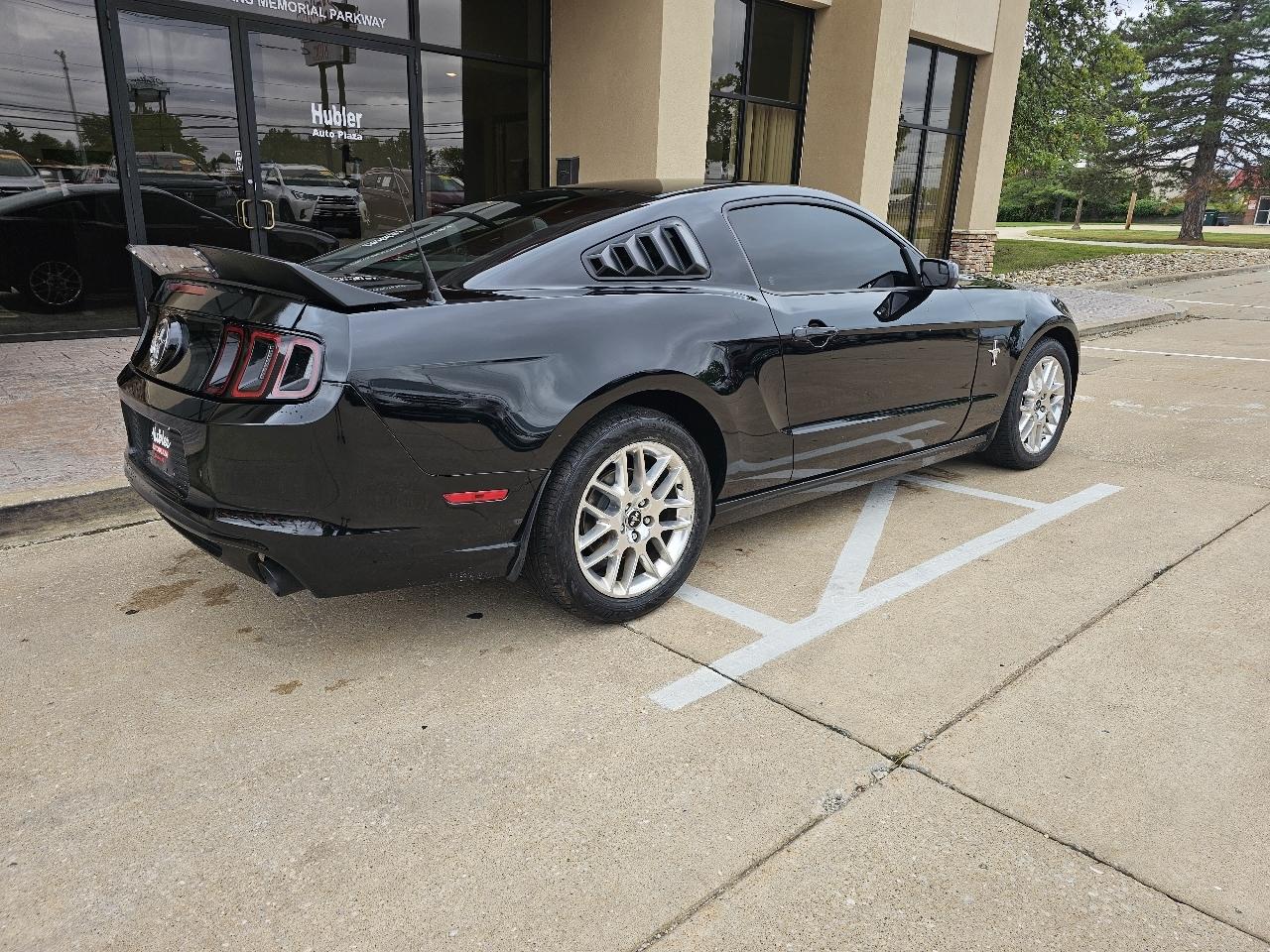 Ford Mustang photo 7