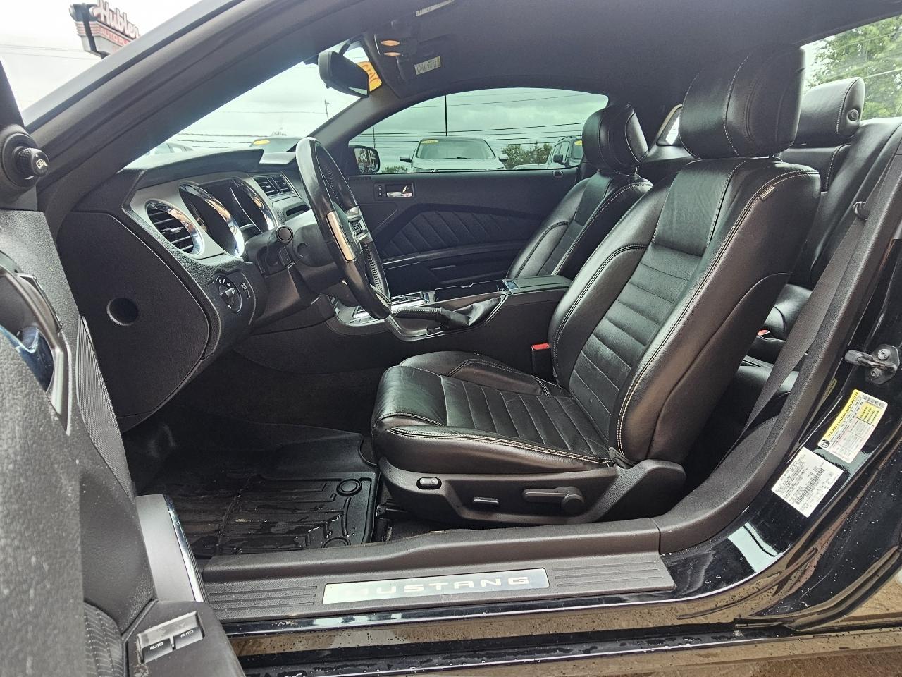 Ford Mustang photo 11