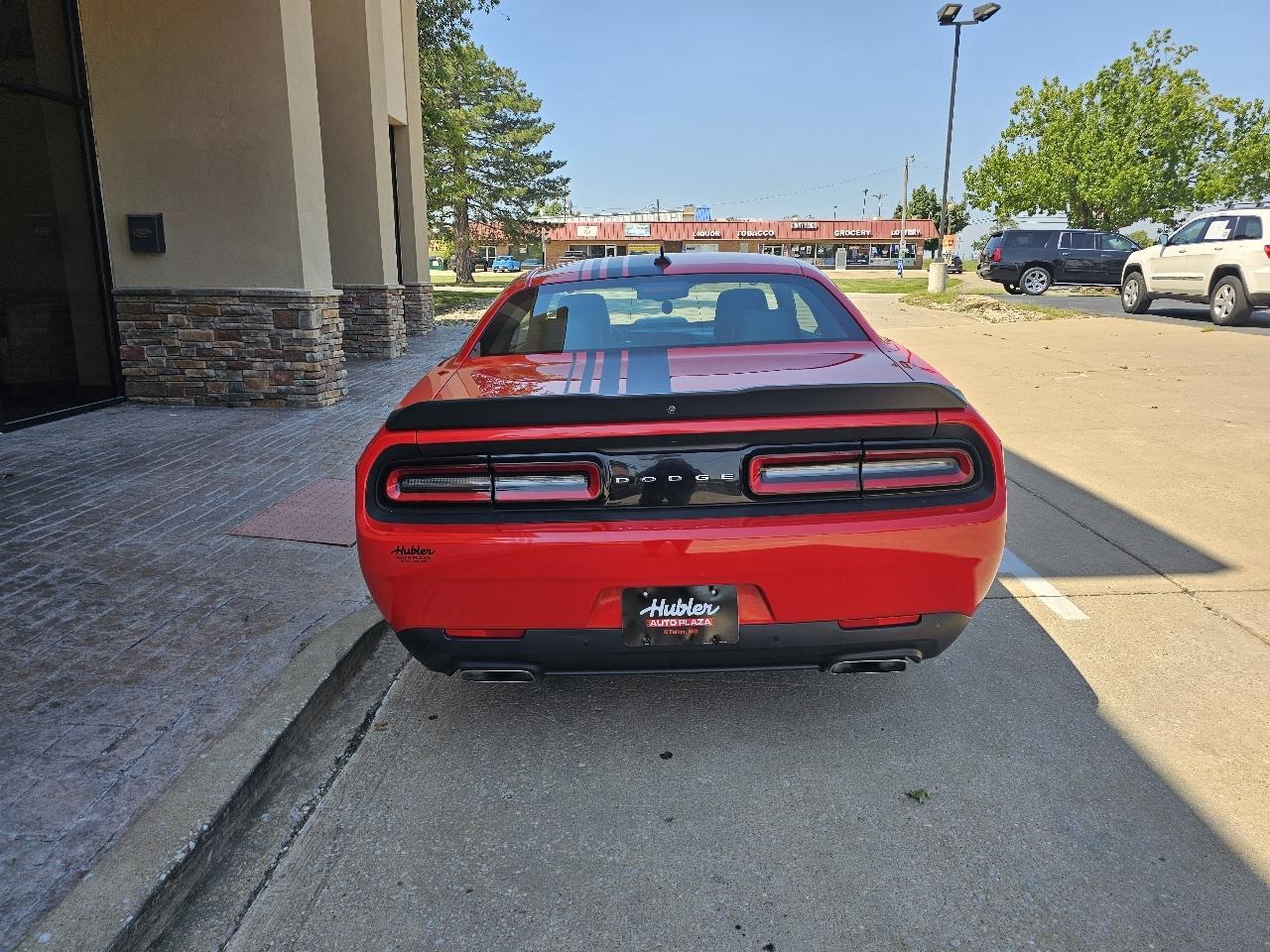 Dodge Challenger photo 6