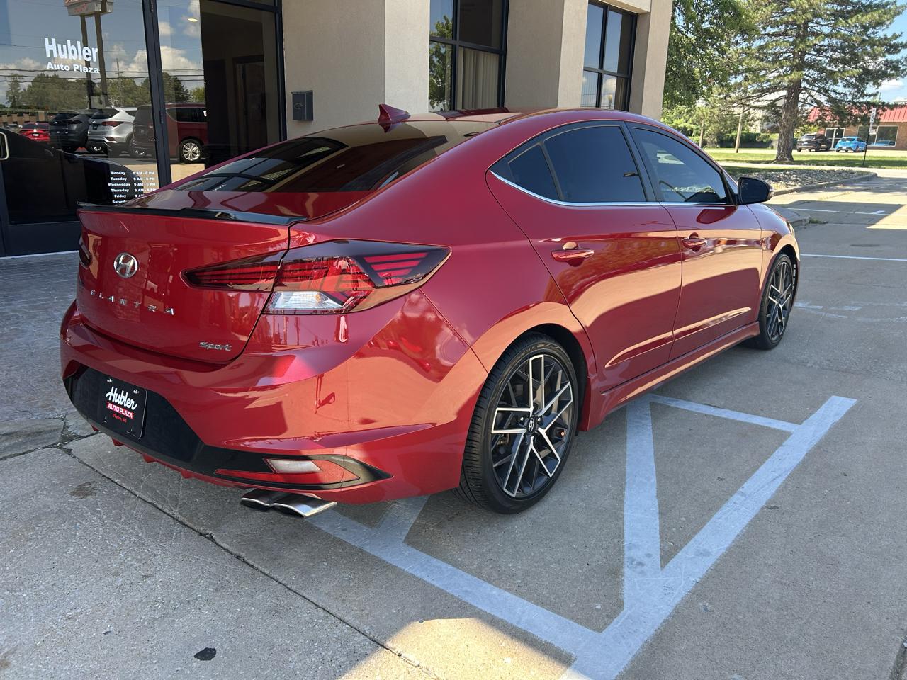 Hyundai Elantra photo 7