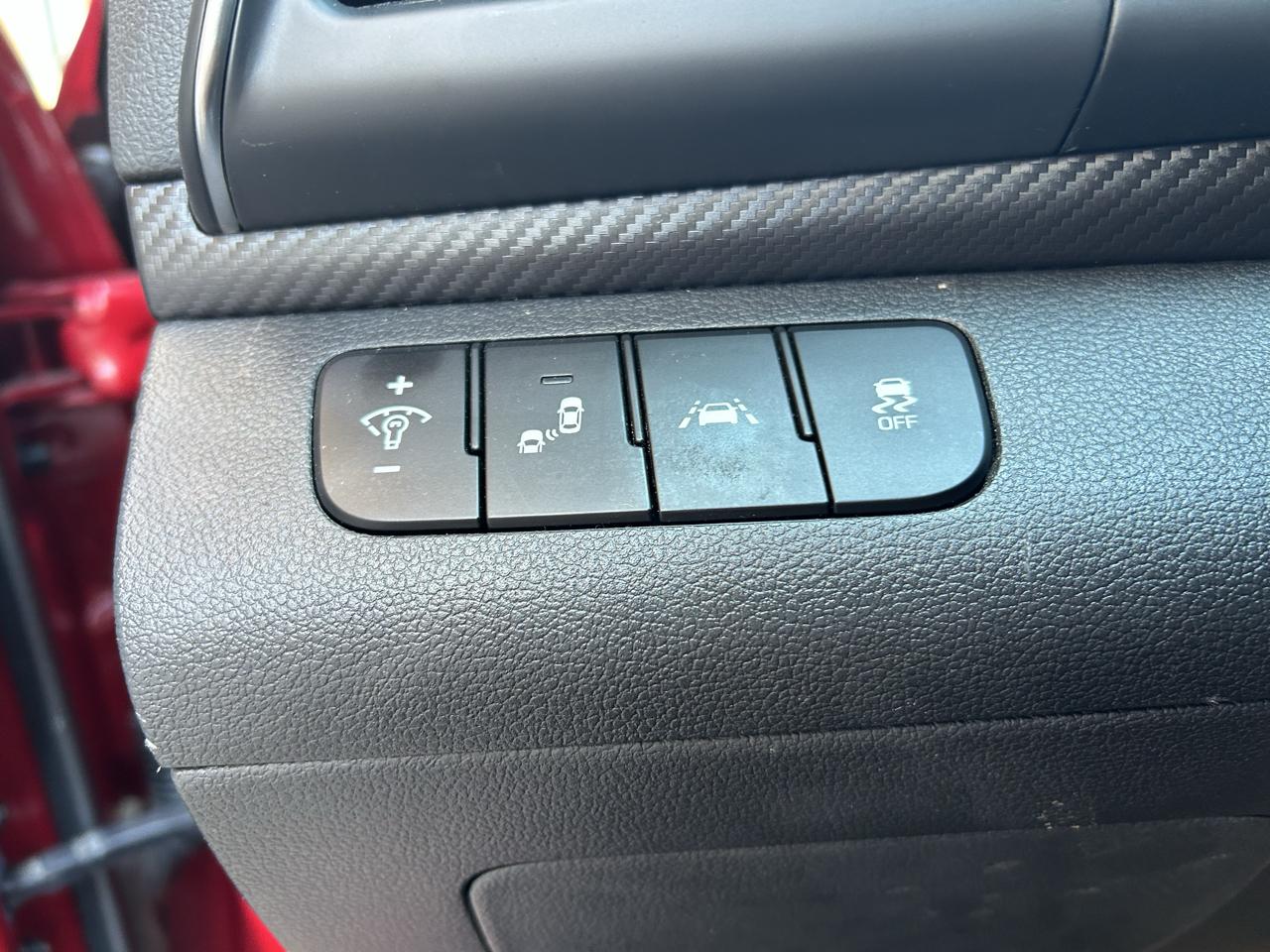 Hyundai Elantra photo 16