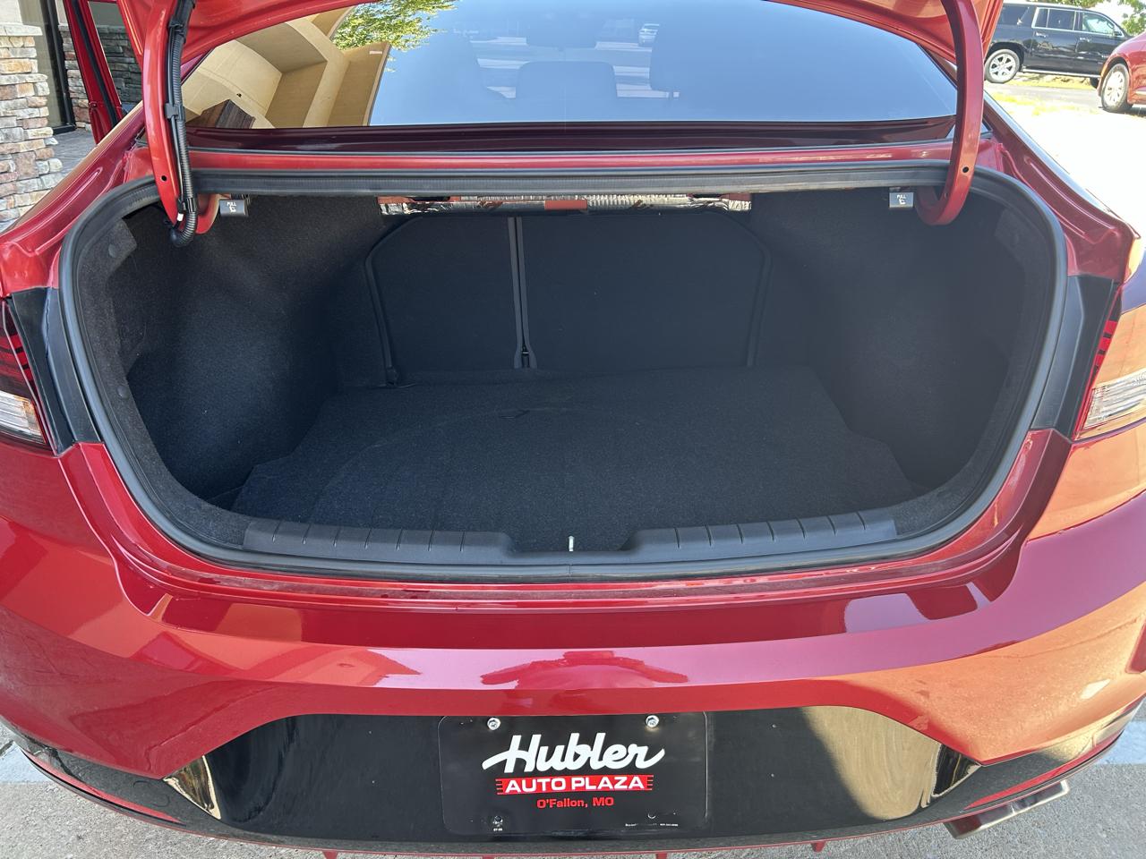 Hyundai Elantra photo 23