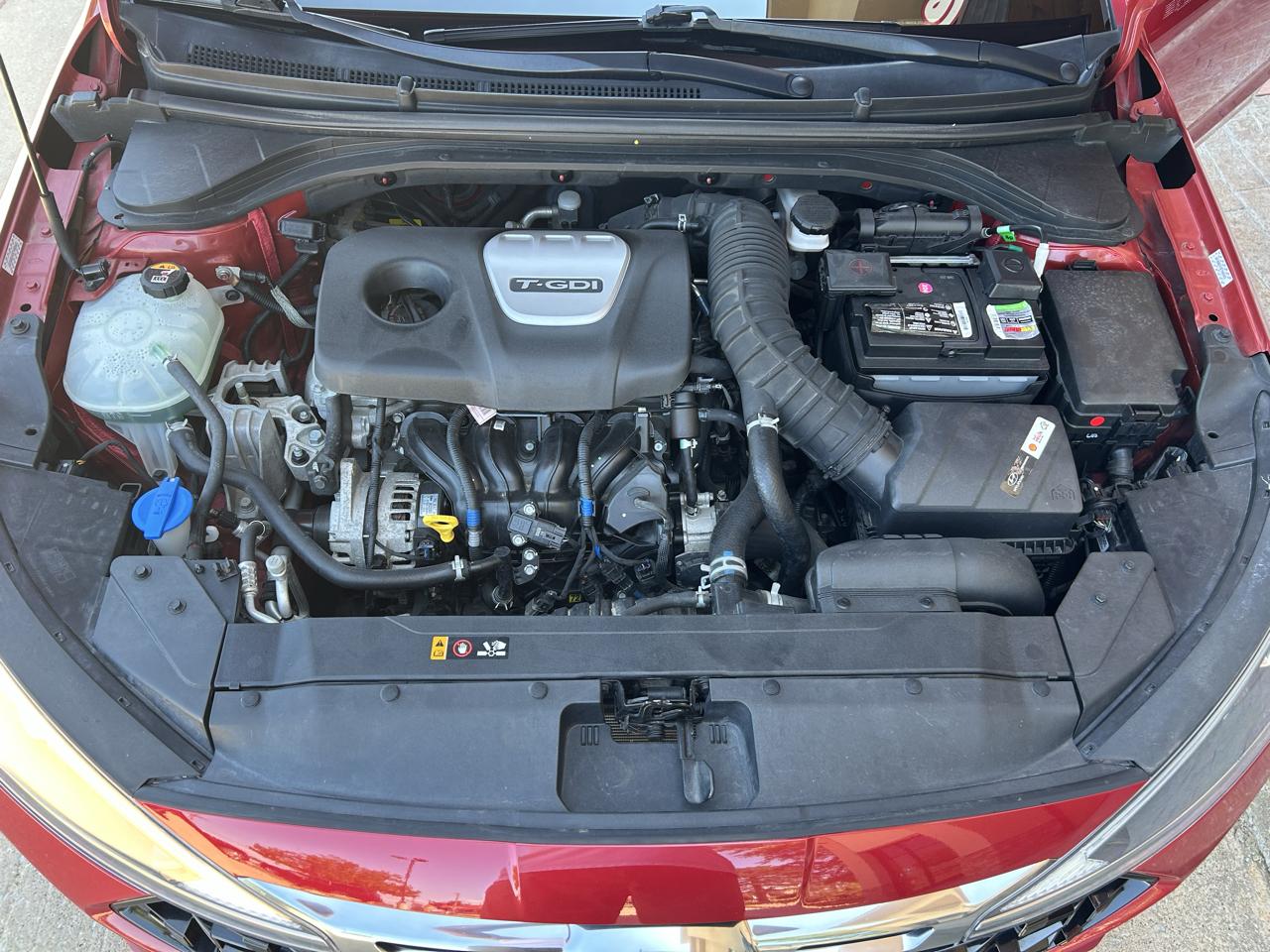 Hyundai Elantra photo 24