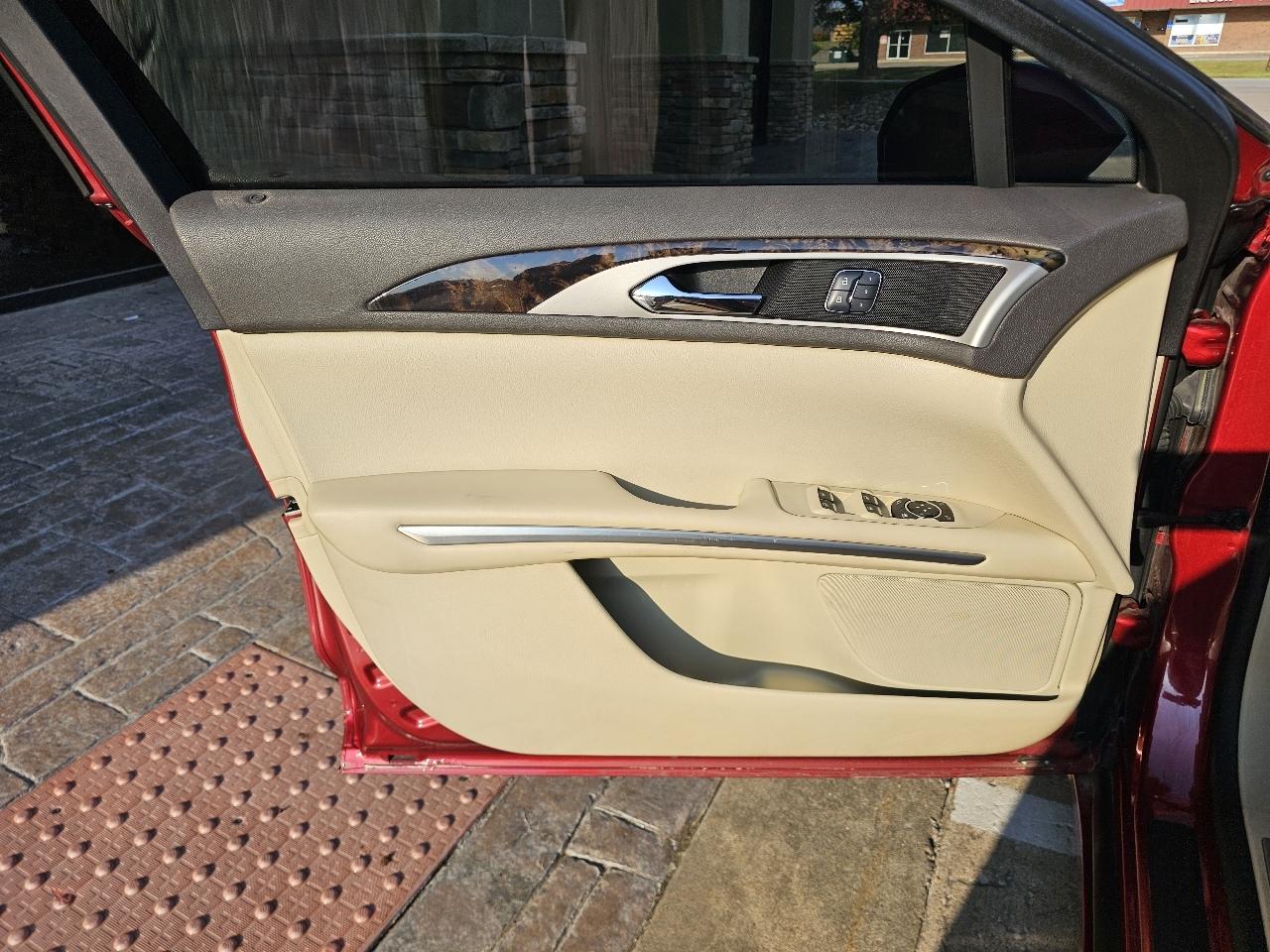 Lincoln MKZ FWD 2015