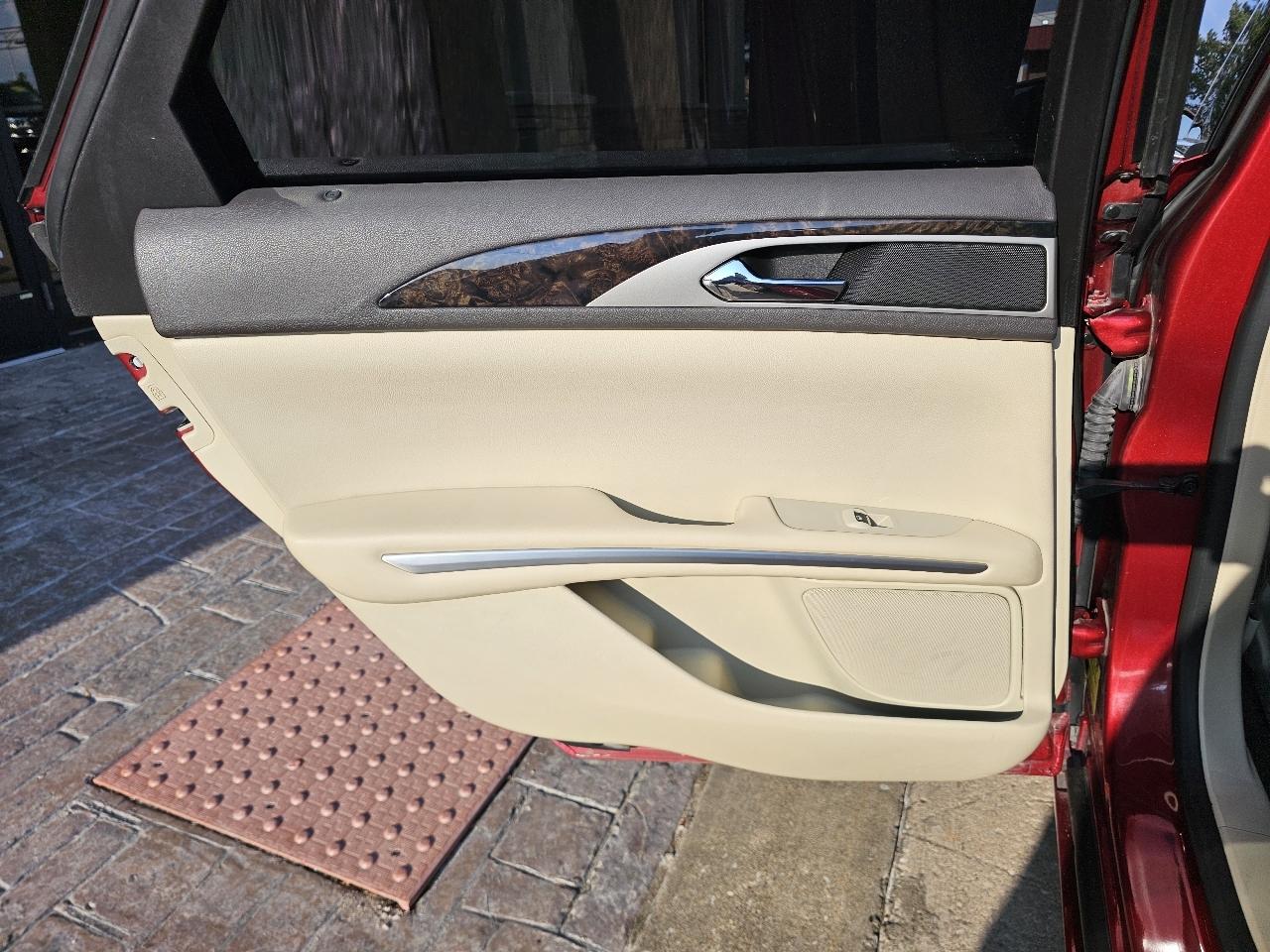 Lincoln MKZ FWD 2015