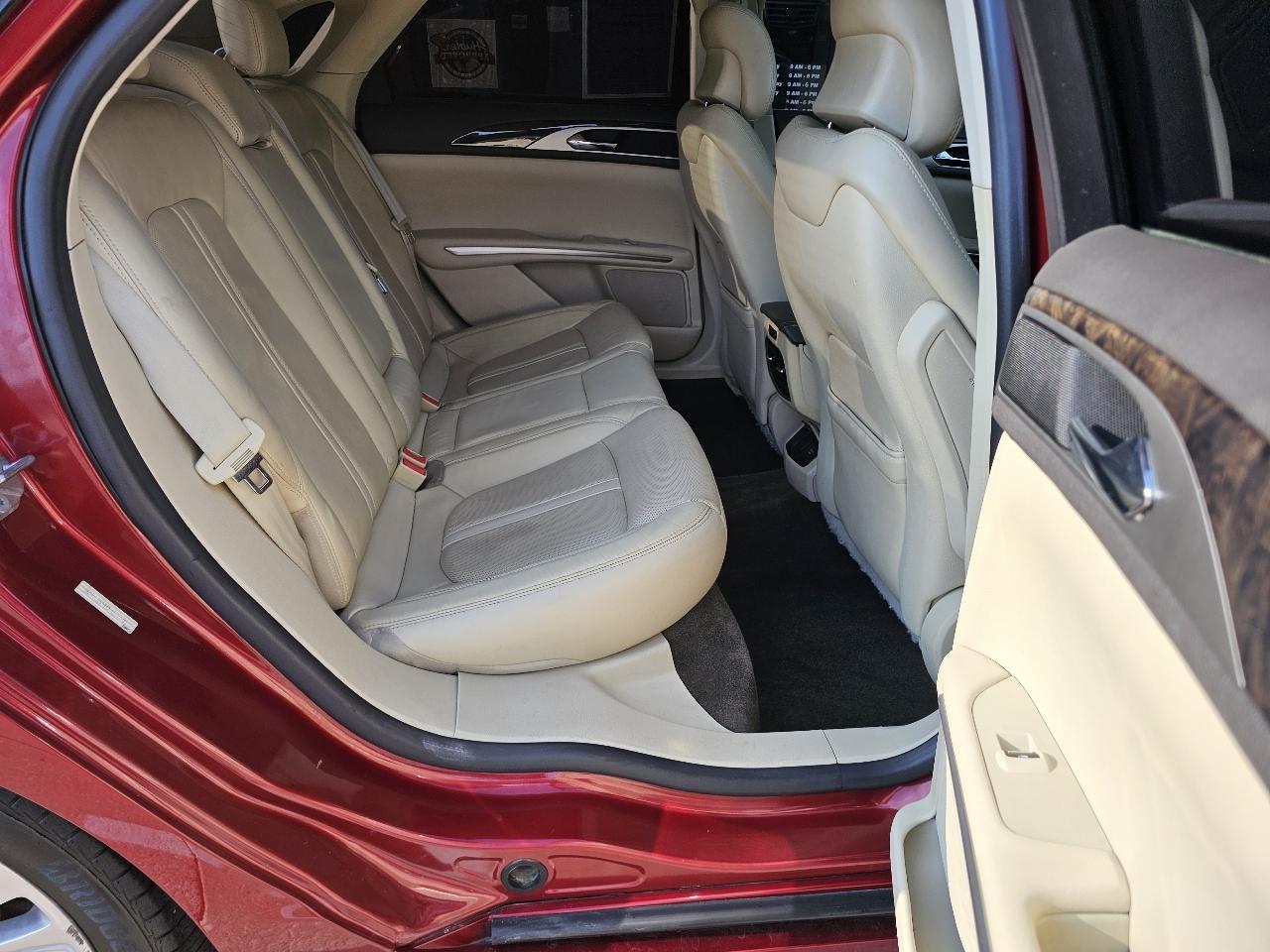 Lincoln MKZ FWD 2015