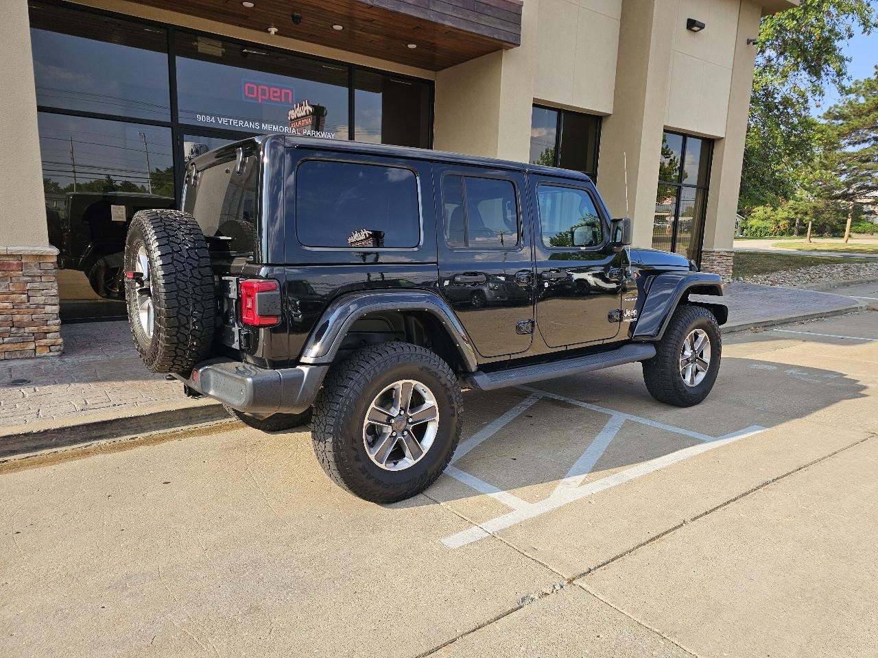 Jeep Wrangler Unlimited Sahara 2021
