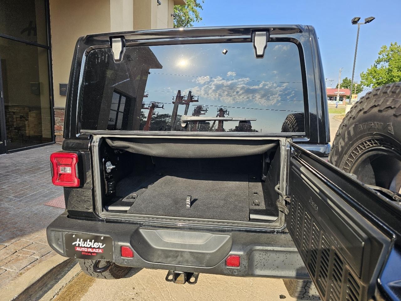 Jeep Wrangler Unlimited Sahara 2021