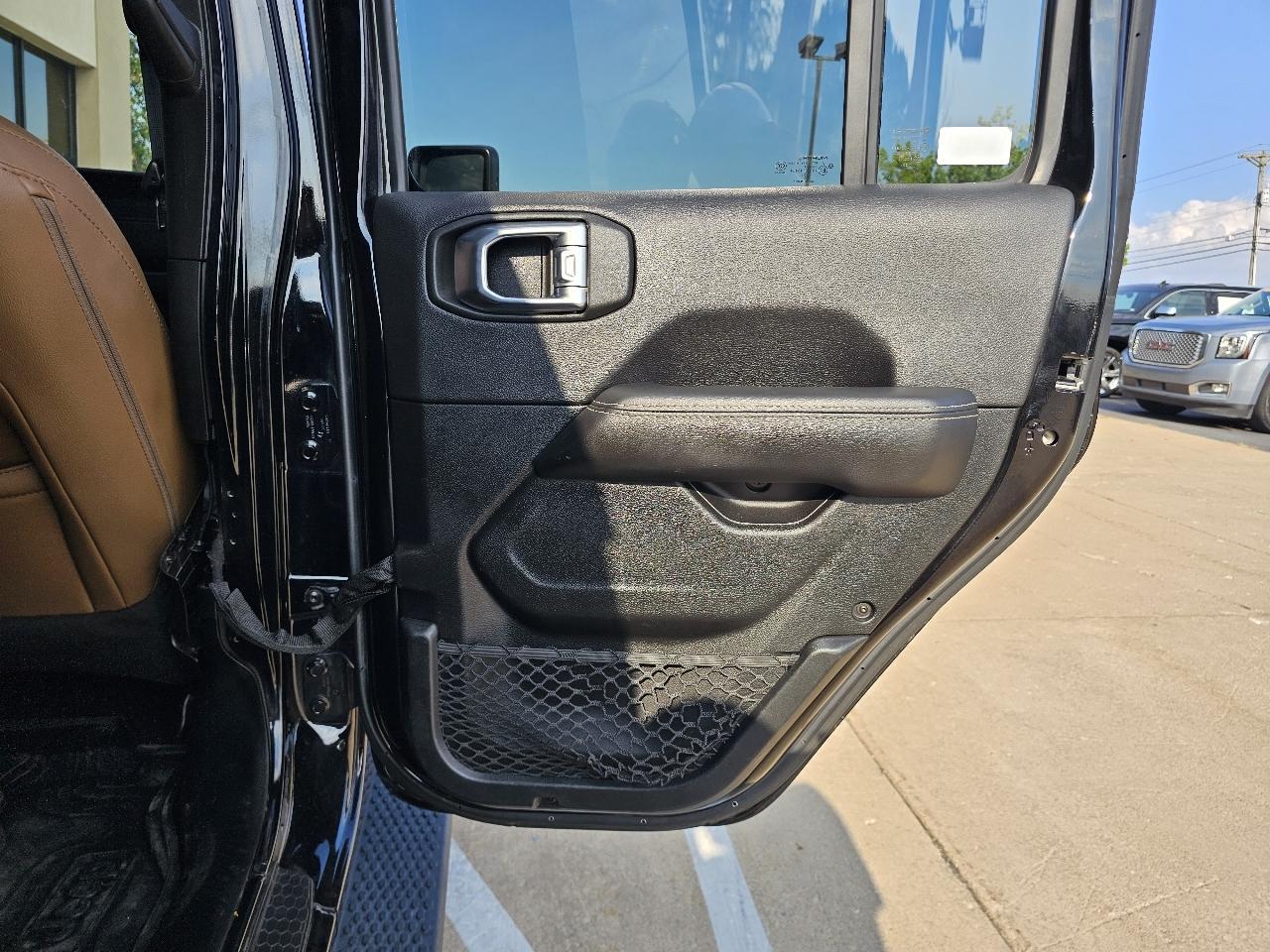Jeep Wrangler Unlimited Sahara 2021