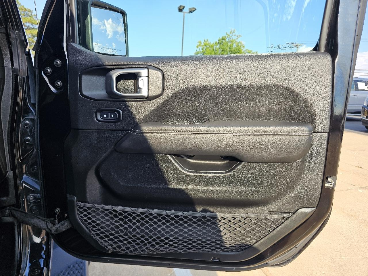 Jeep Wrangler Unlimited Sahara 2021