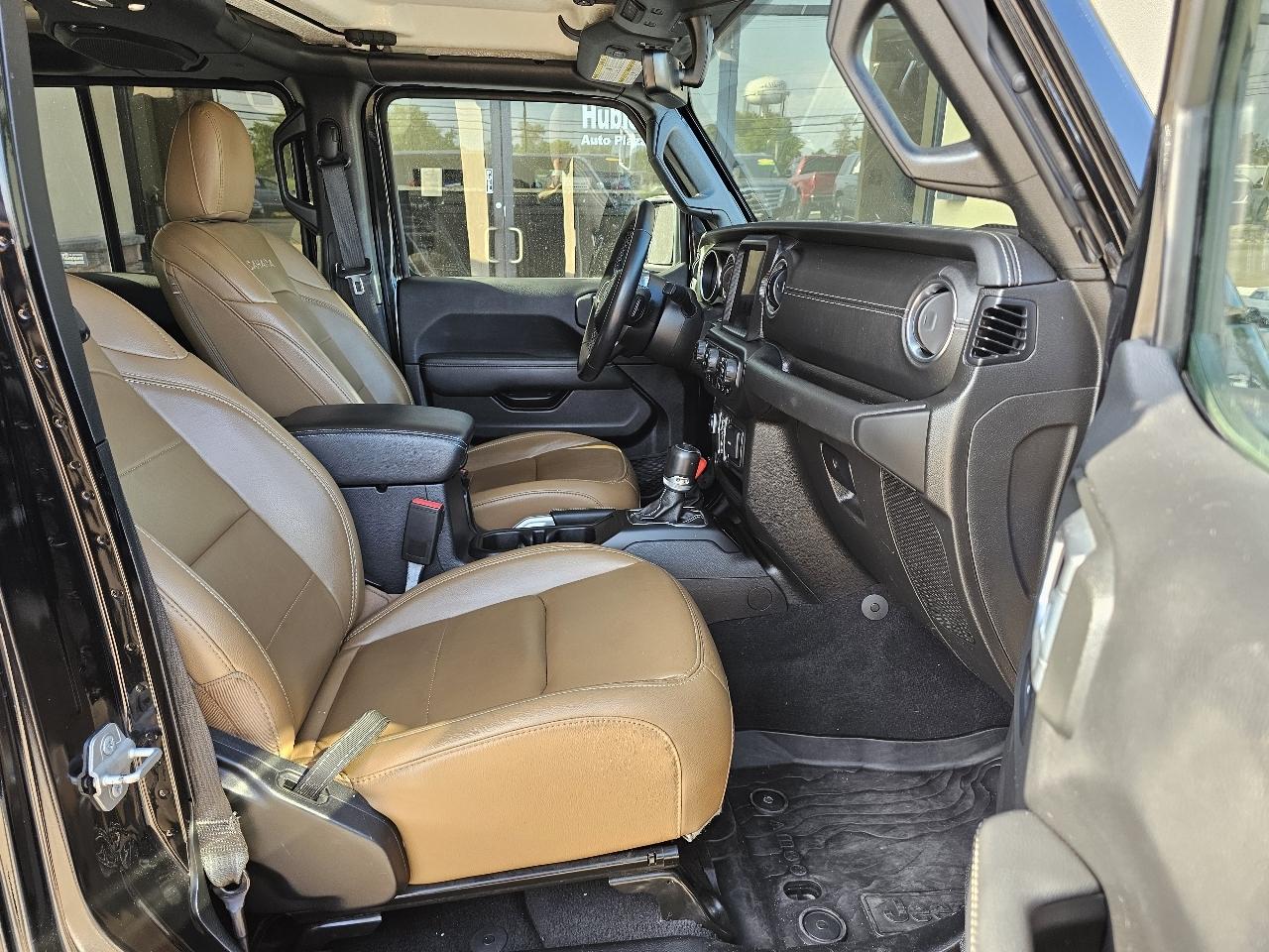 Jeep Wrangler Unlimited Sahara 2021