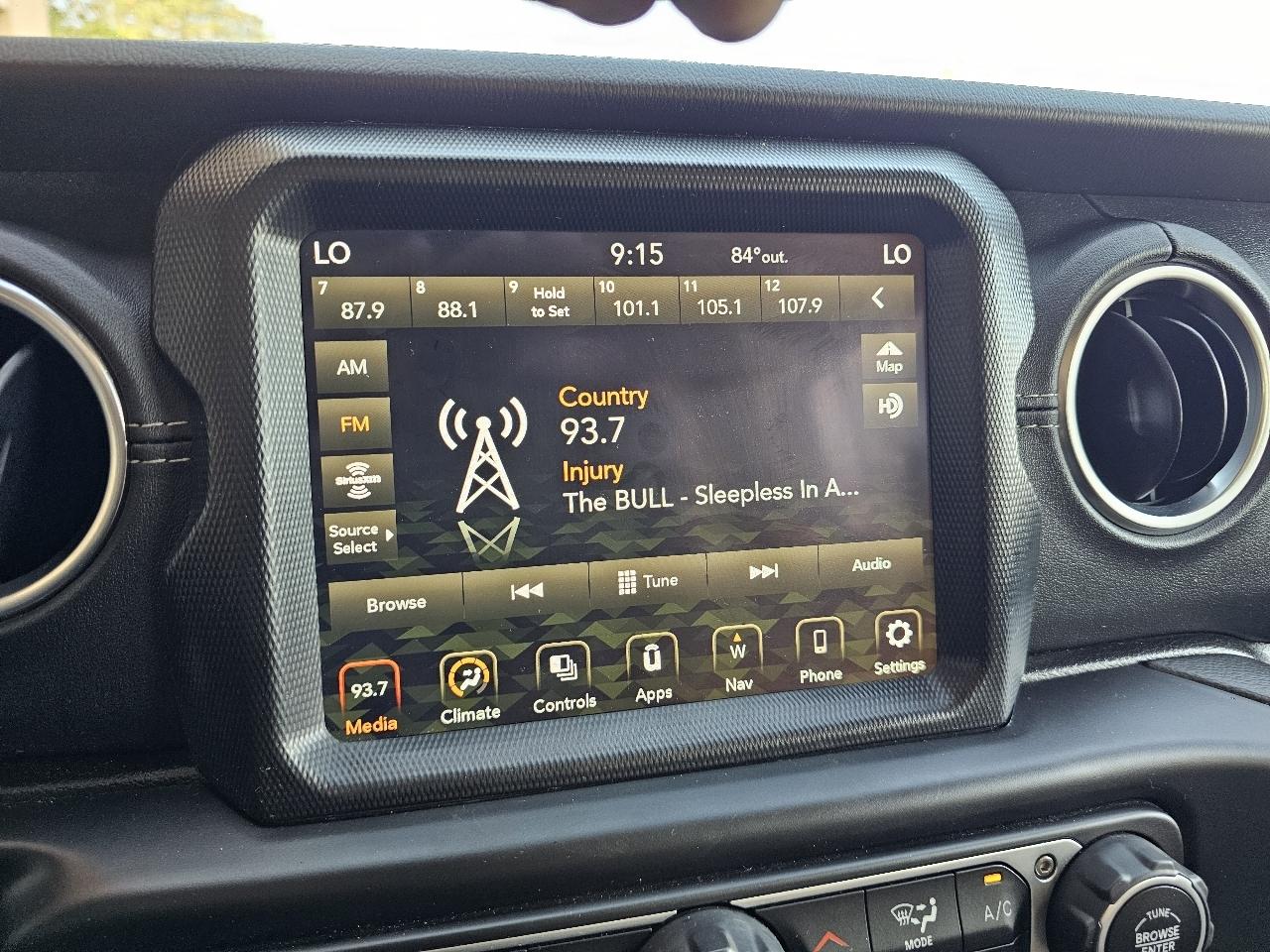 Jeep Wrangler Unlimited Sahara 2021