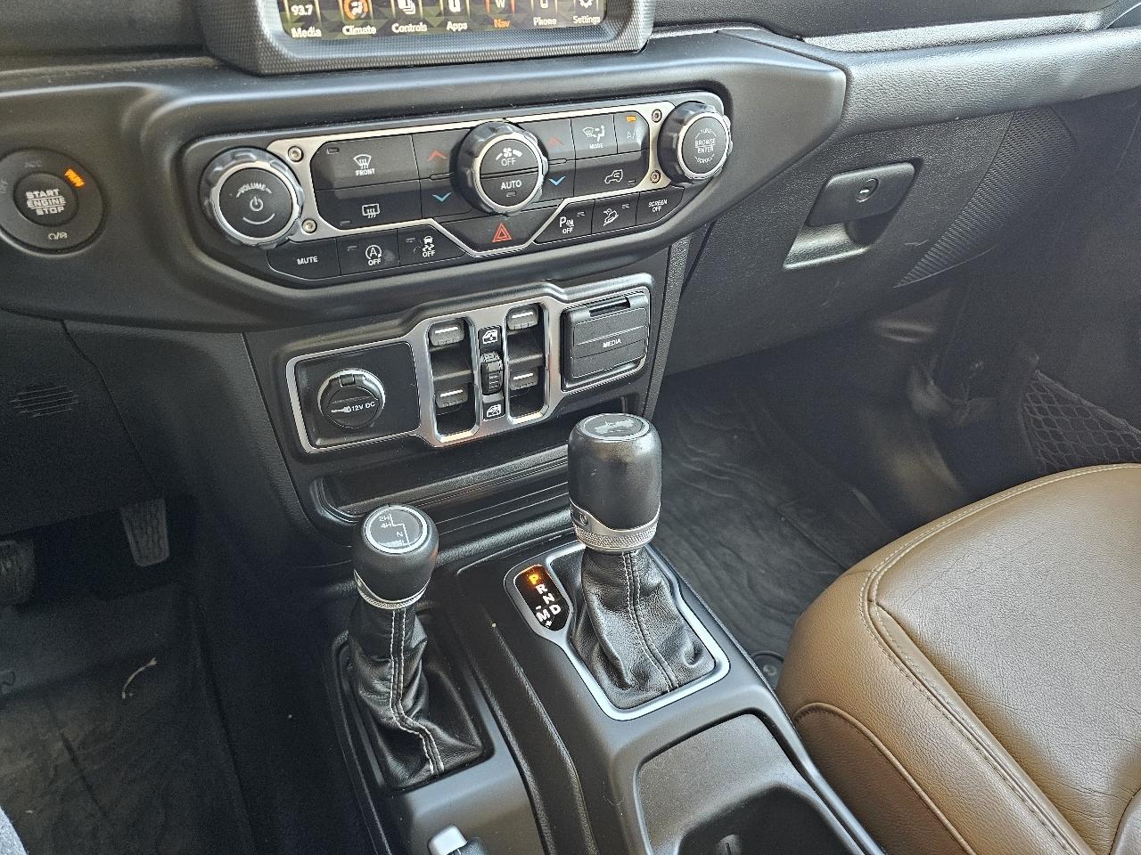 Jeep Wrangler Unlimited Sahara 2021