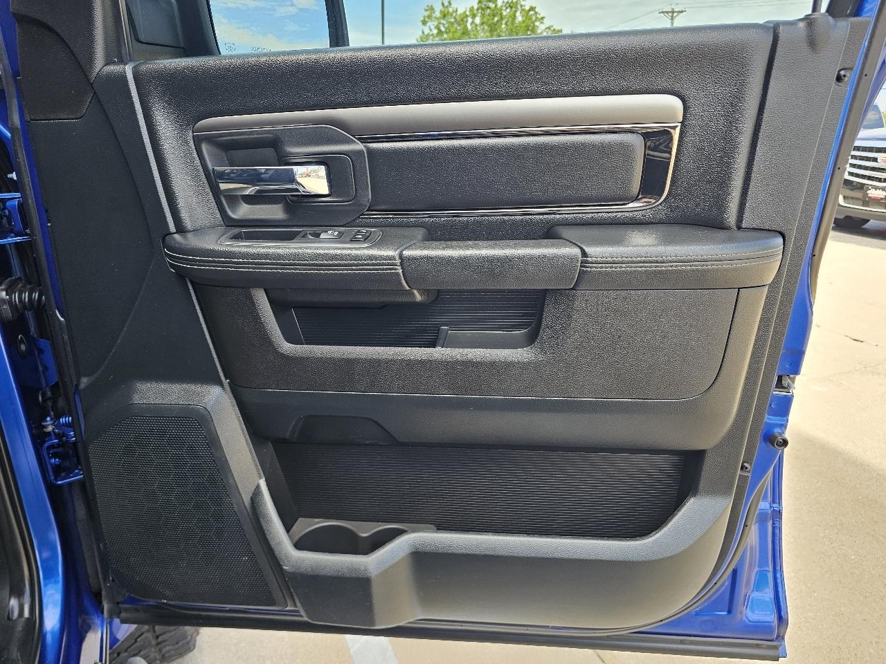 RAM 1500 Sport Crew Cab SWB 4WD 2018