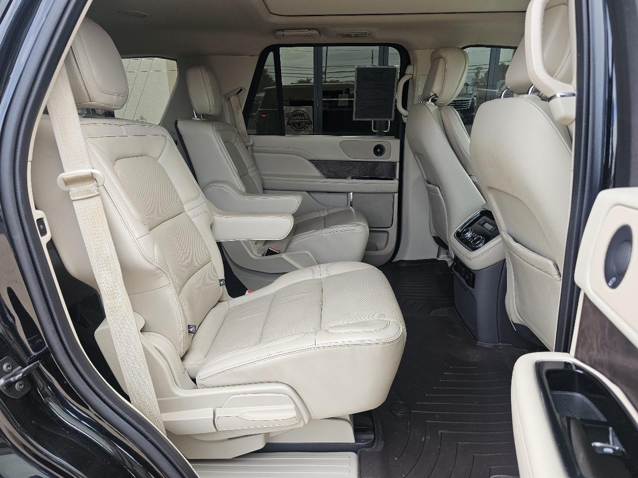 Lincoln Navigator Select 4WD 2019