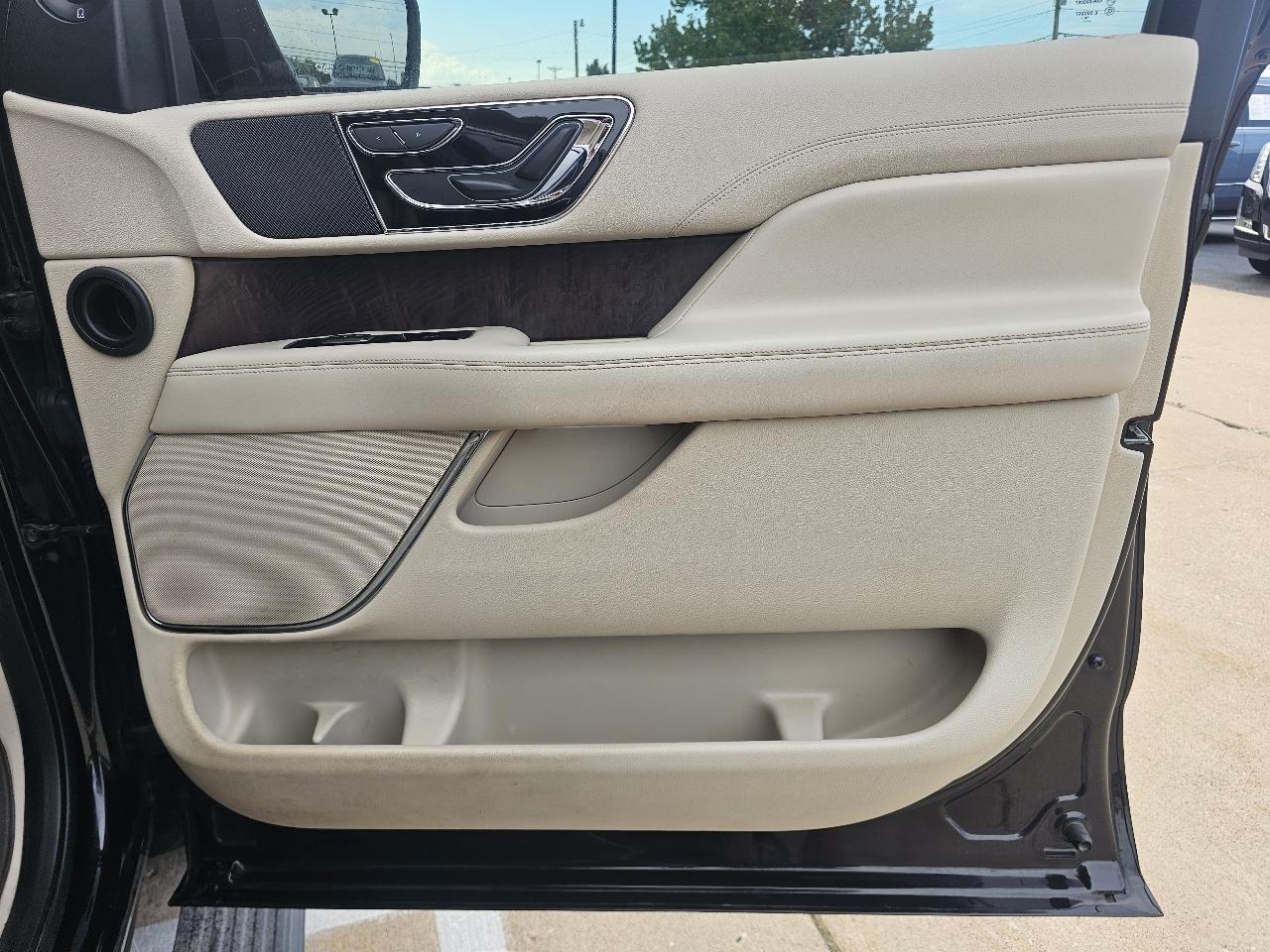 Lincoln Navigator Select 4WD 2019