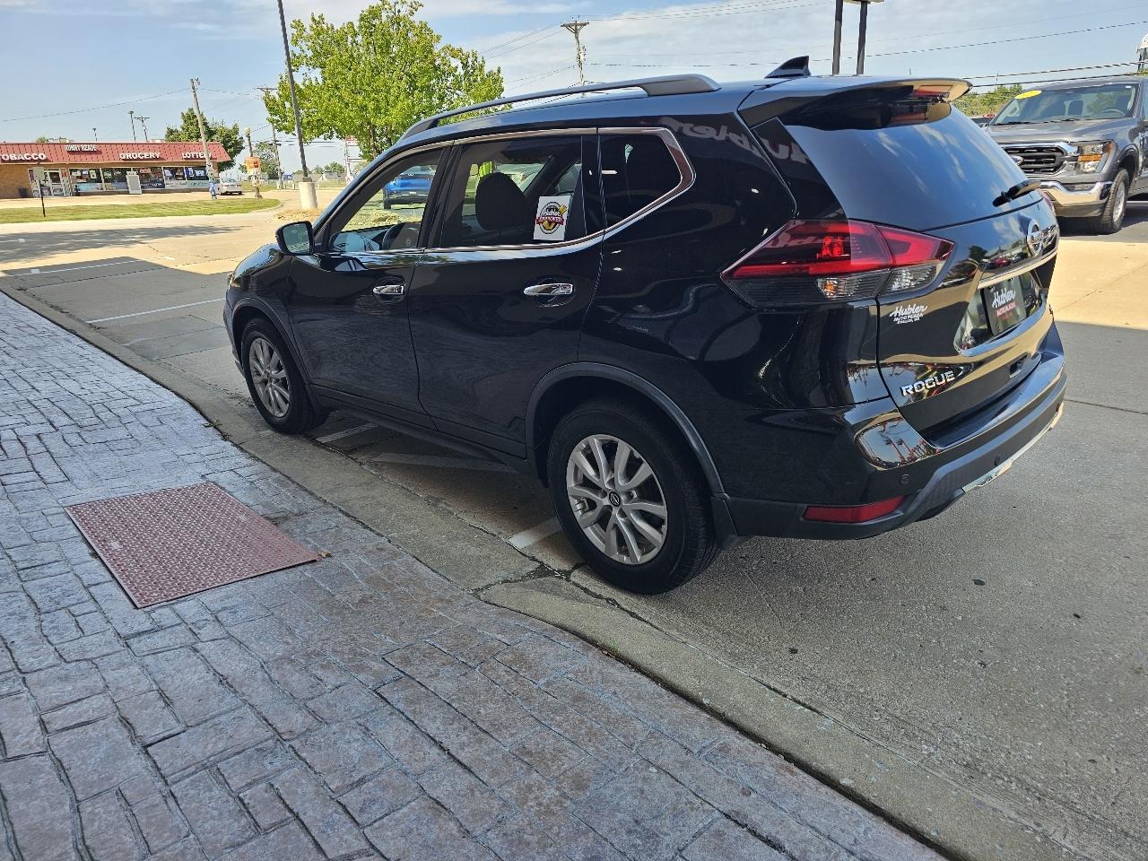 Nissan Rogue SV 4D SUV FWD 2019
