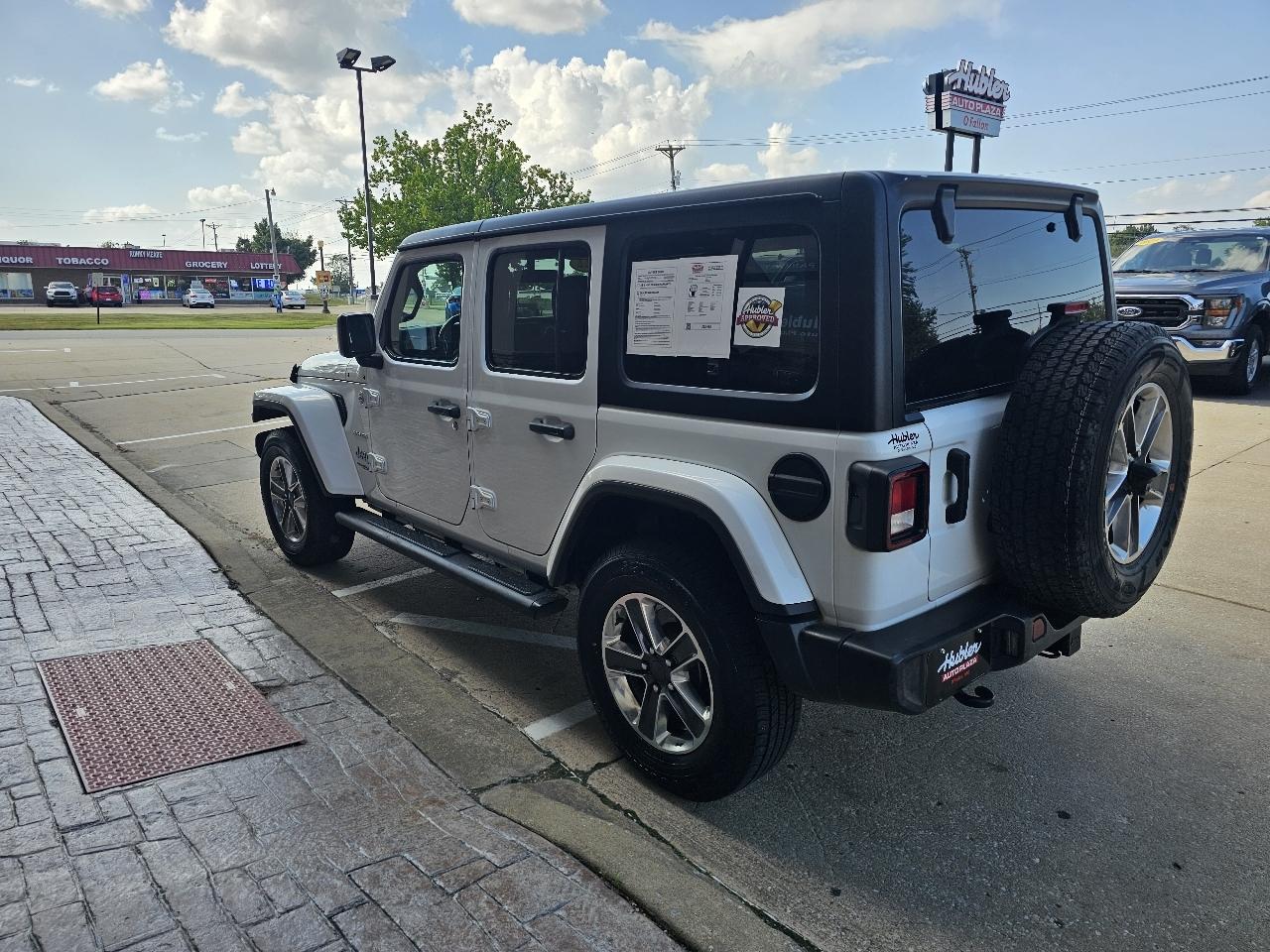Jeep Wrangler Unlimited Sahara 4WD 2022