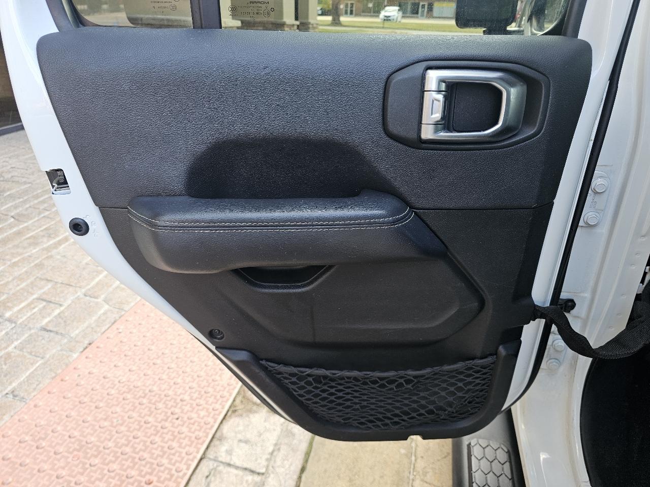 Jeep Wrangler Unlimited Sahara 4WD 2022