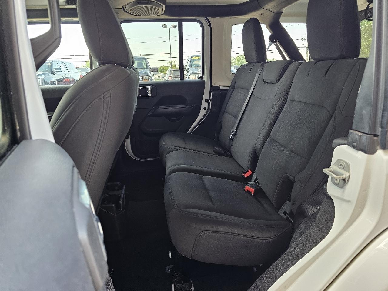 Jeep Wrangler Unlimited Sahara 4WD 2022