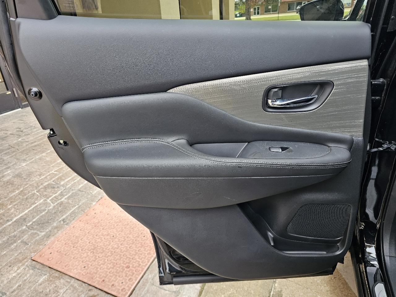 Nissan Murano SL 4D SUV FWD 2015