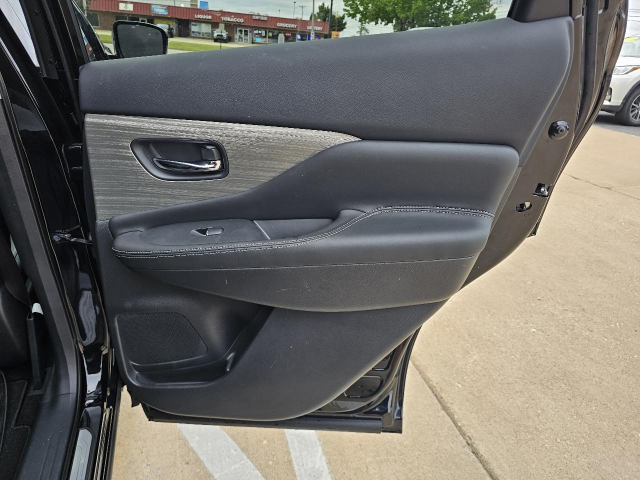 Nissan Murano SL 4D SUV FWD 2015