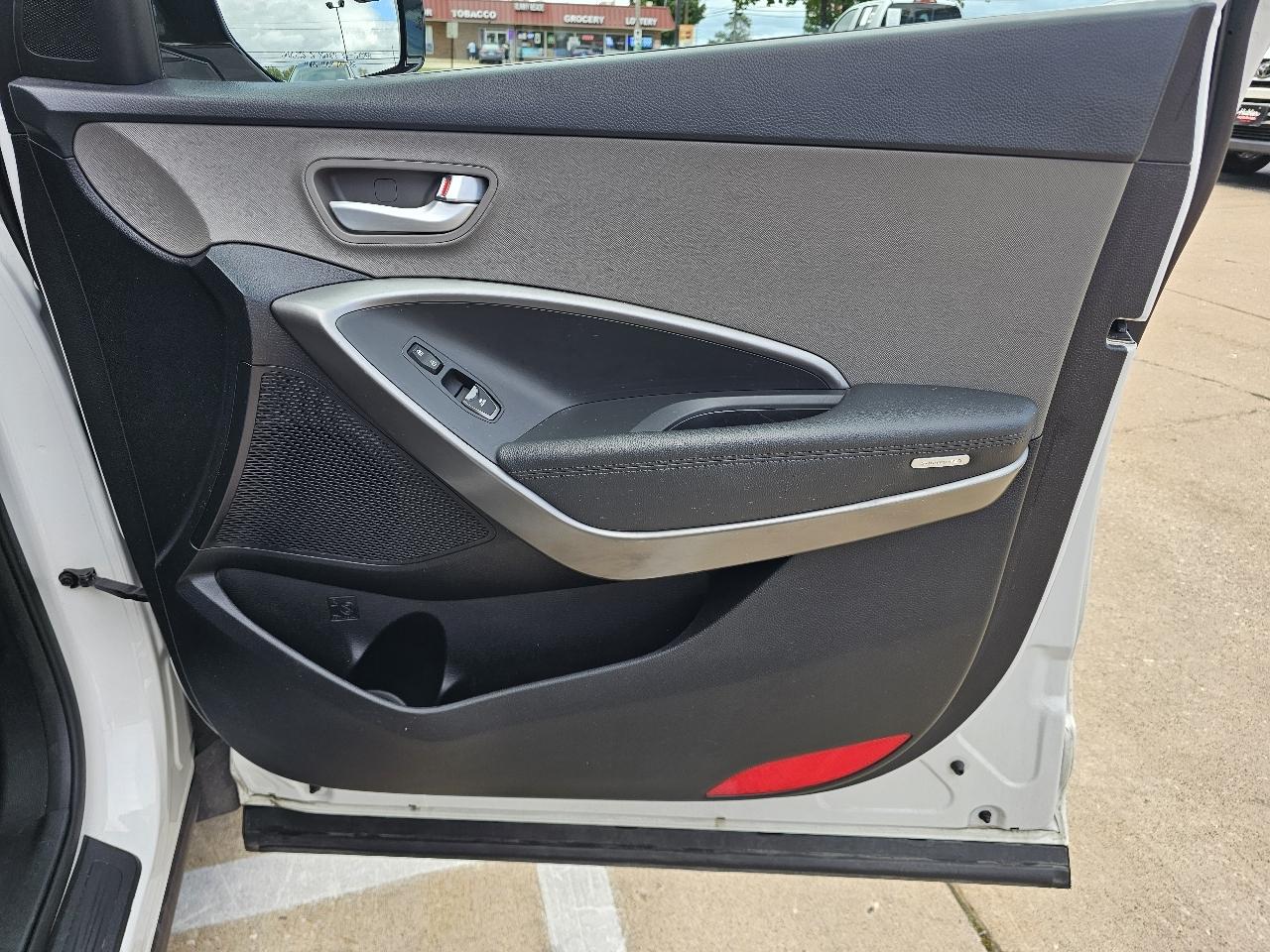 Hyundai Santa Fe SE FWD 2017