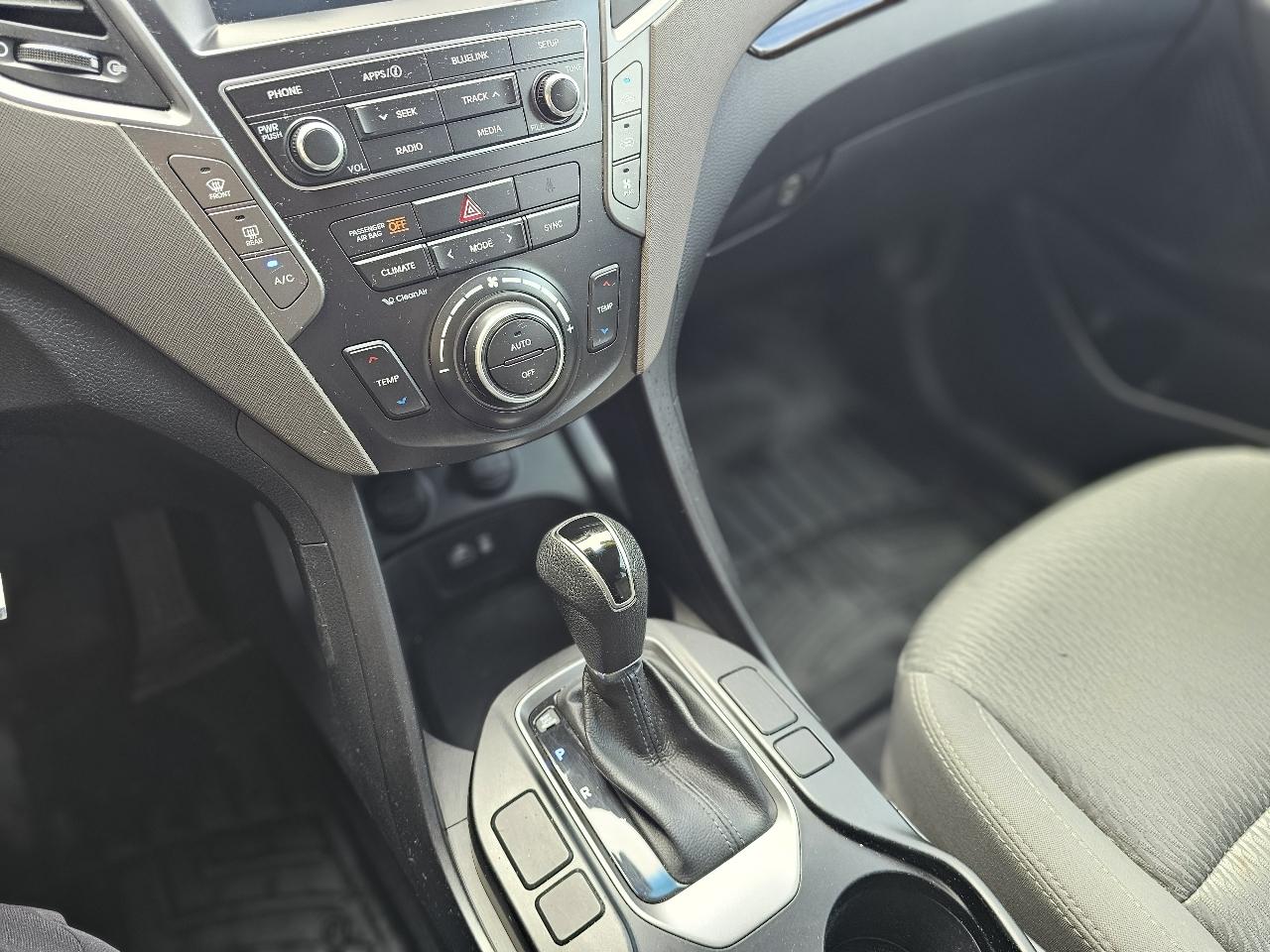 Hyundai Santa Fe SE FWD 2017