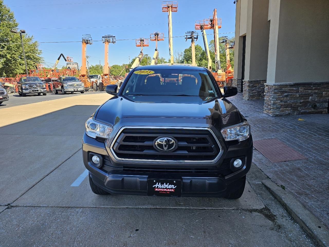Toyota Tacoma SR5 Double Cab I4 2WD 2023