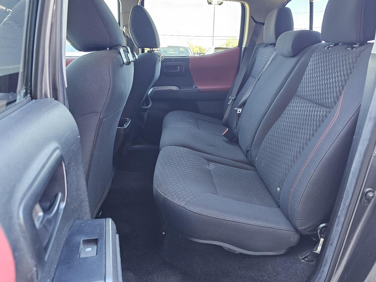 Toyota Tacoma SR5 Double Cab I4 2WD 2023
