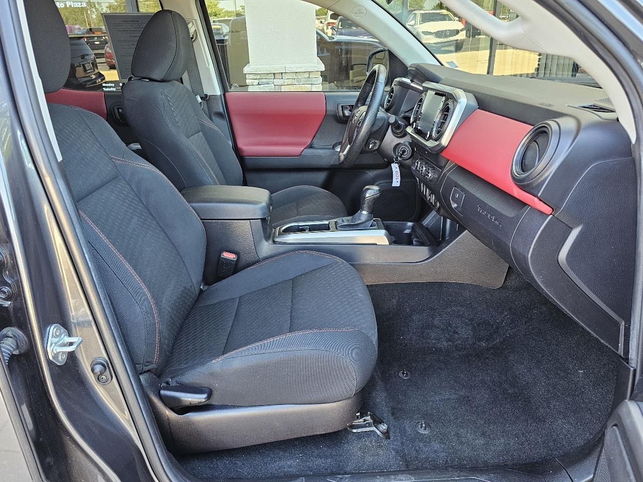 Toyota Tacoma SR5 Double Cab I4 2WD 2023