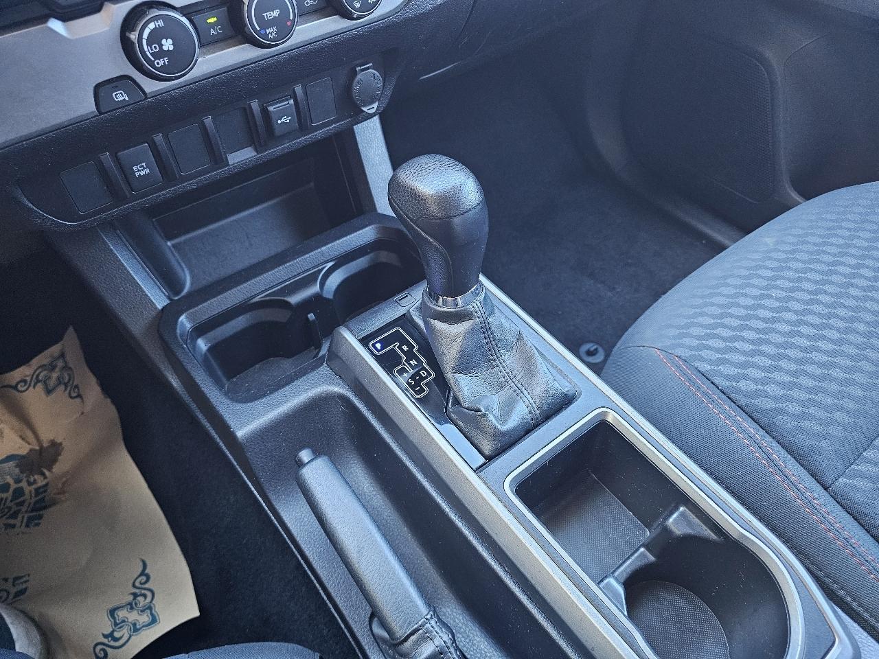 Toyota Tacoma SR5 Double Cab I4 2WD 2023