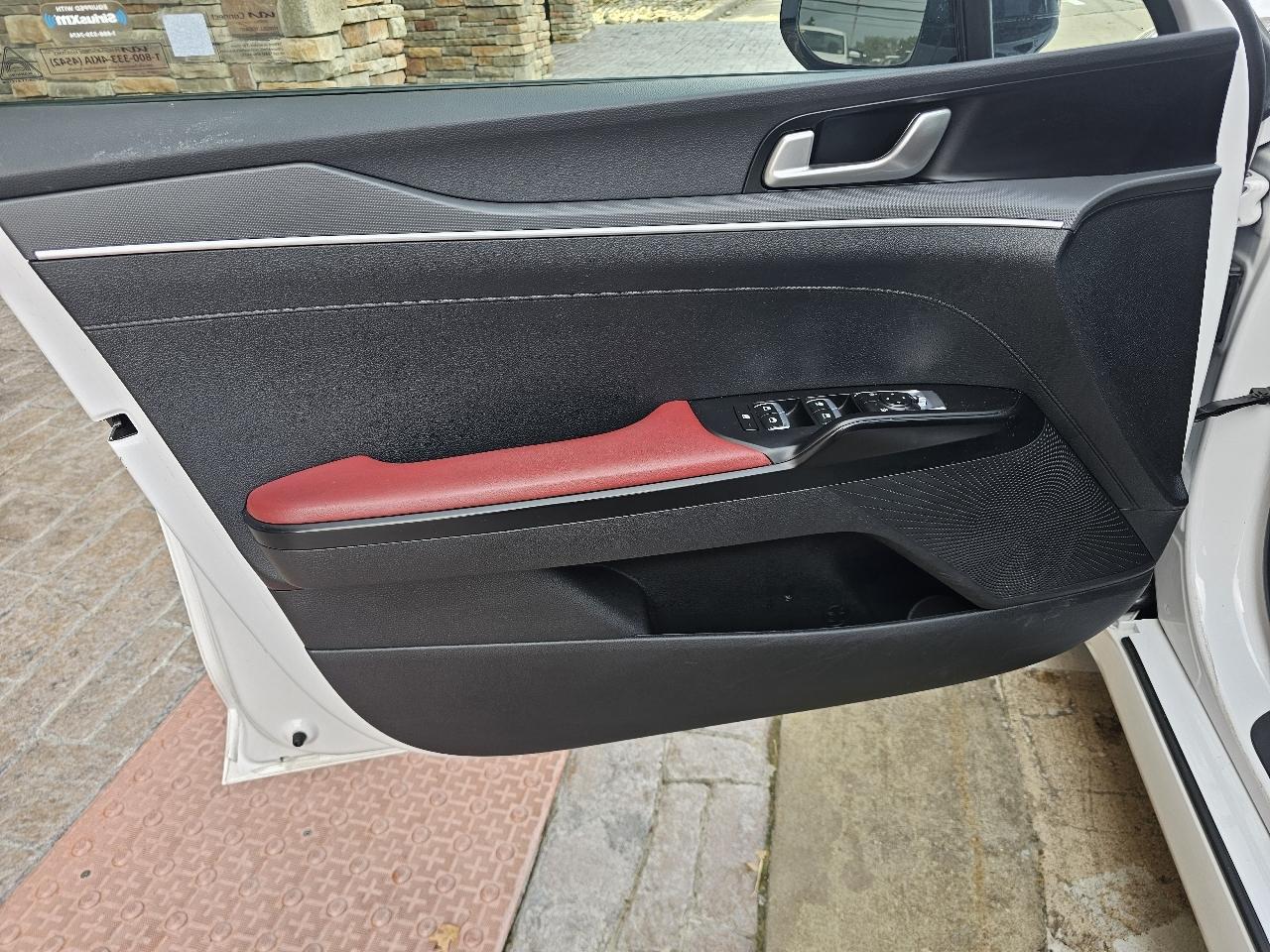 Kia K5 photo 10