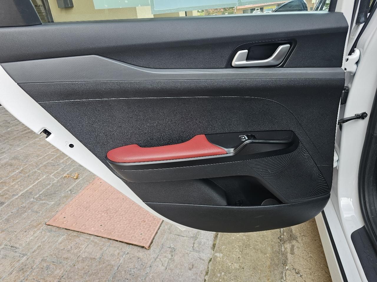 Kia K5 photo 12
