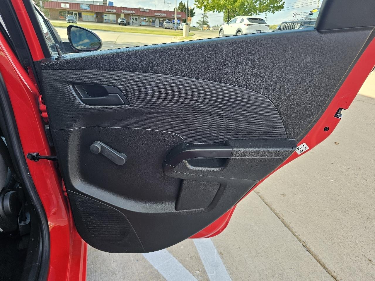 Chevrolet Sonic LS 4D Hatchback 2020