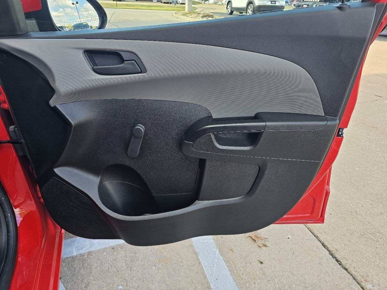 Chevrolet Sonic LS 4D Hatchback 2020