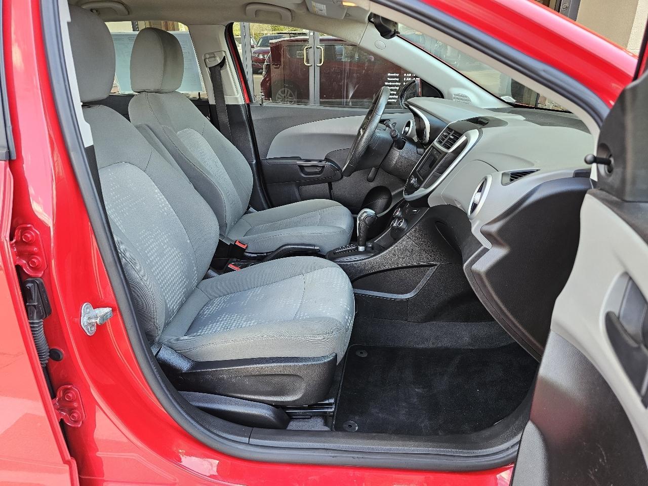 Chevrolet Sonic LS 4D Hatchback 2020