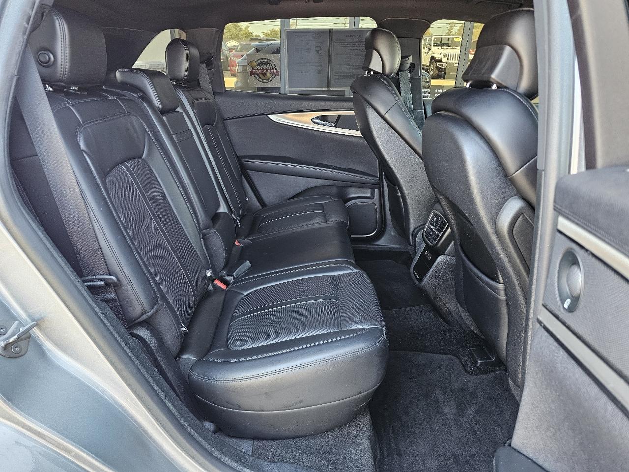 Lincoln Nautilus Reserve AWD 2020