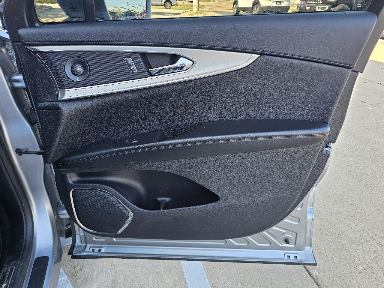 Lincoln Nautilus Reserve AWD 2020