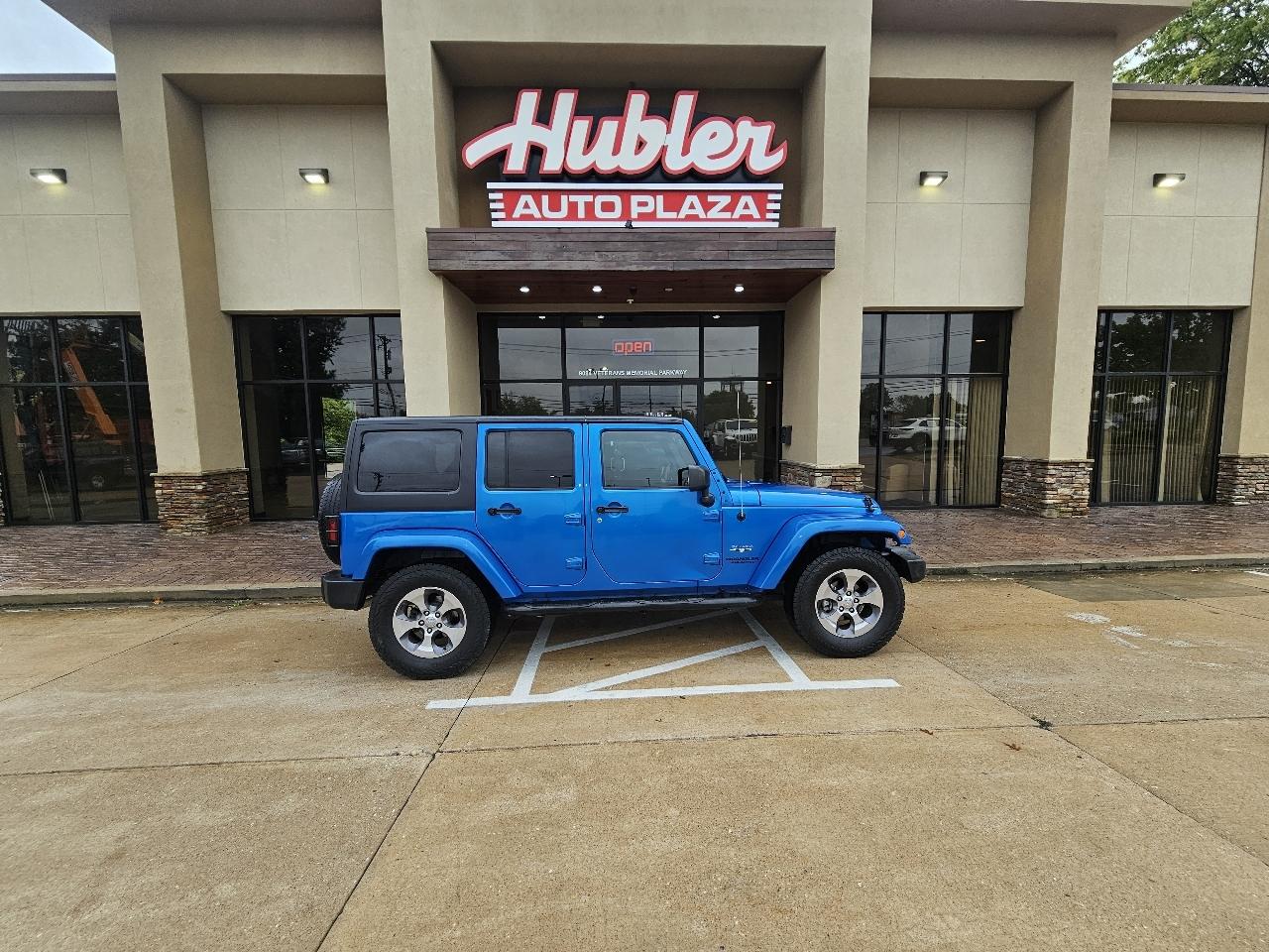 2016 Jeep Wrangler Unlimited Sahara 4WD