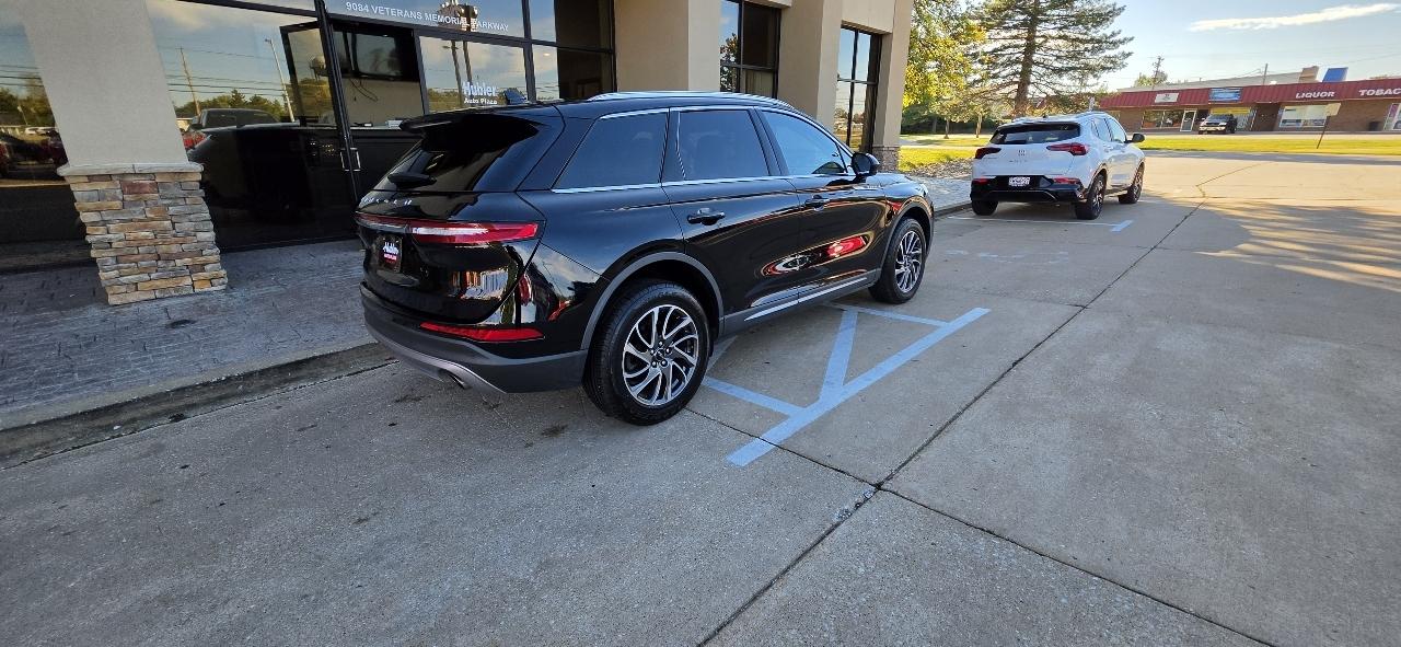 Lincoln Corsair  2021