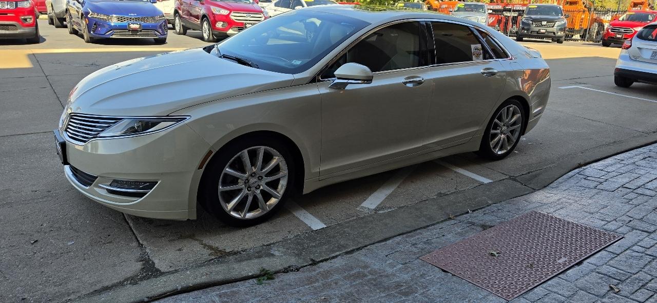 Lincoln MKZ 4dr Sdn FWD 2015