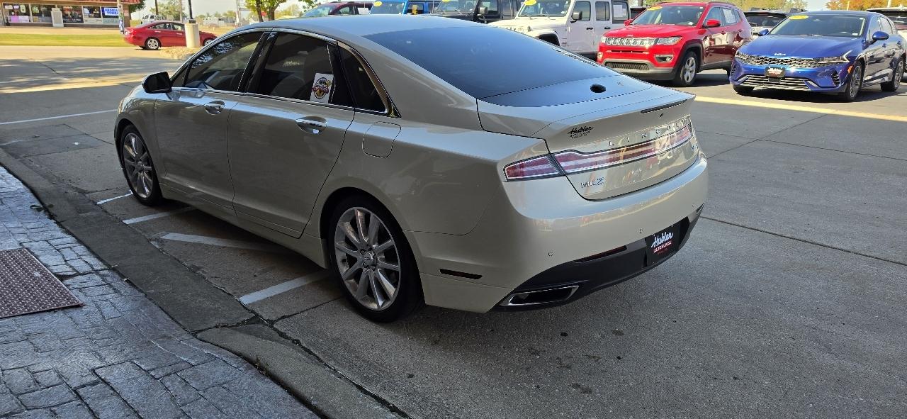 Lincoln MKZ 4dr Sdn FWD 2015