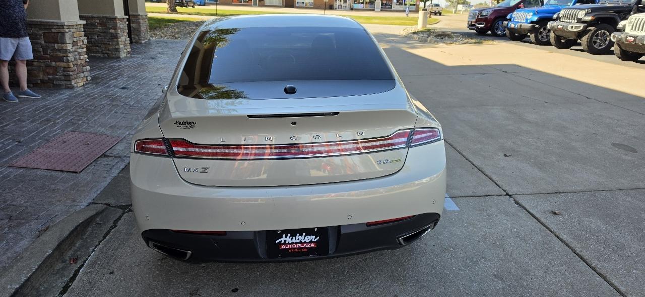 Lincoln MKZ 4dr Sdn FWD 2015