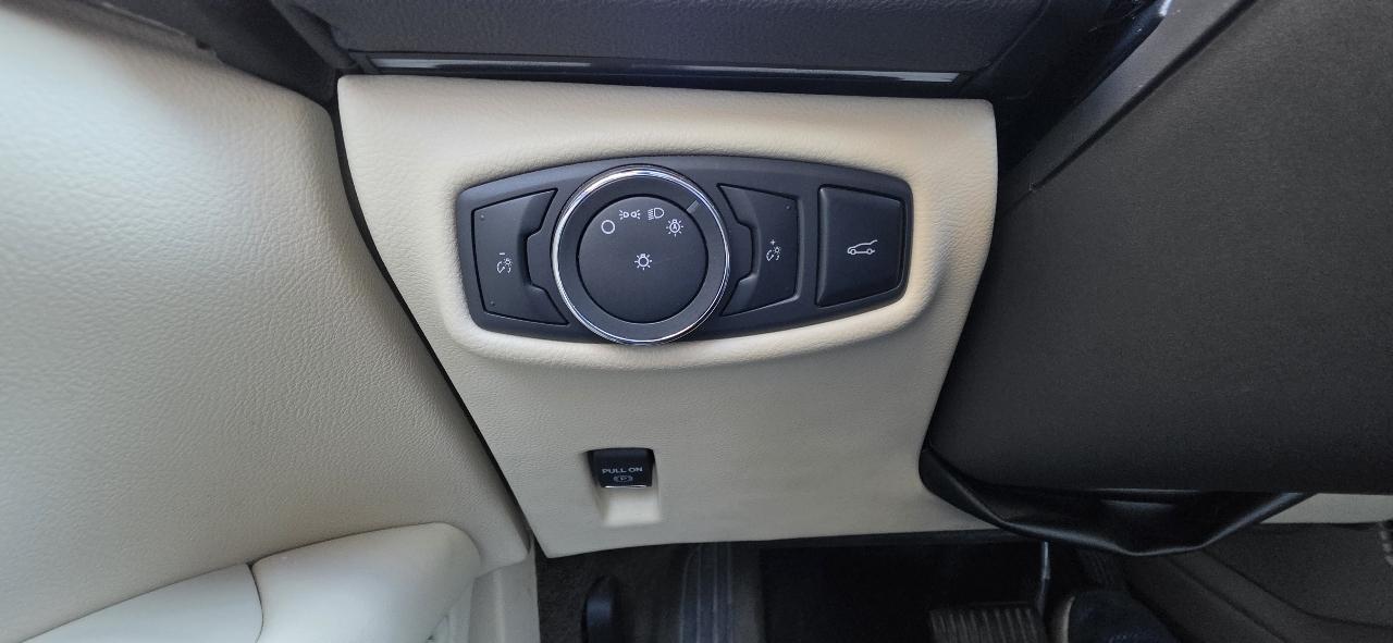 Lincoln MKZ 4dr Sdn FWD 2015