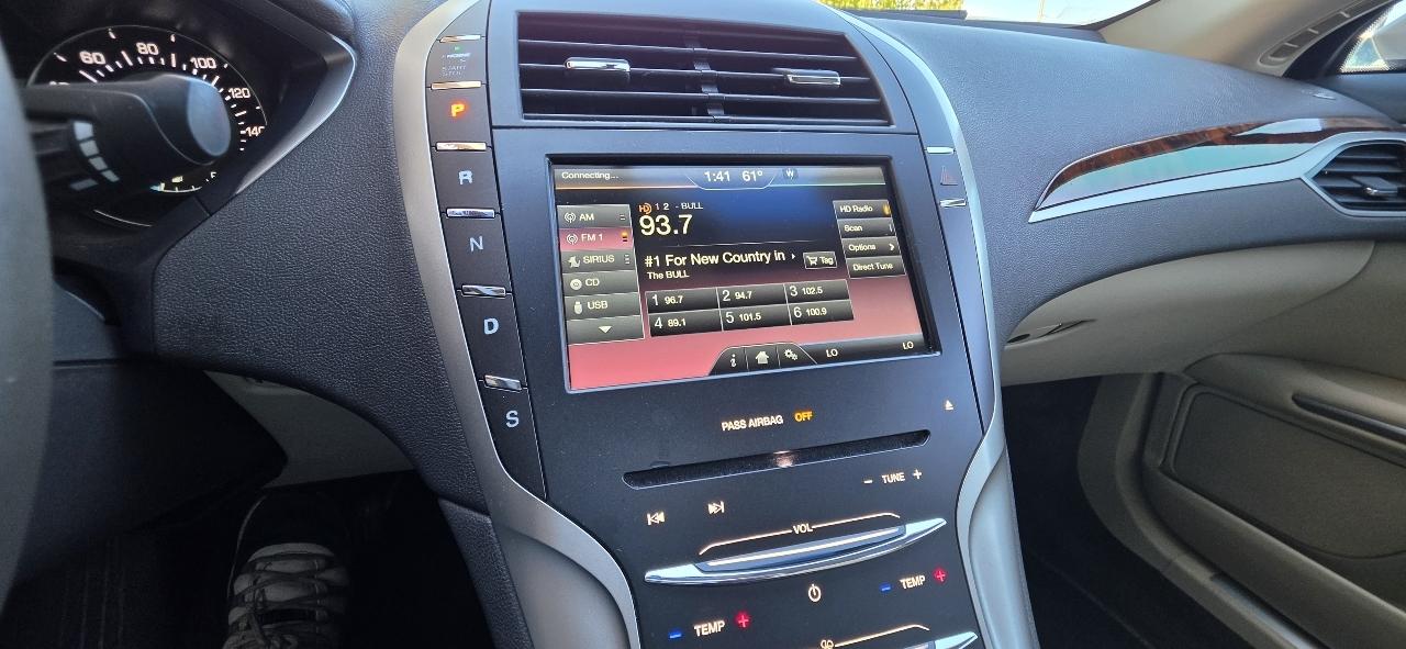 Lincoln MKZ 4dr Sdn FWD 2015