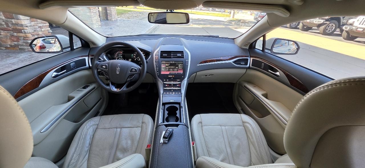 Lincoln MKZ 4dr Sdn FWD 2015