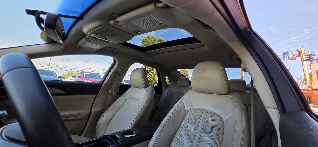 Lincoln MKZ 4dr Sdn FWD 2015