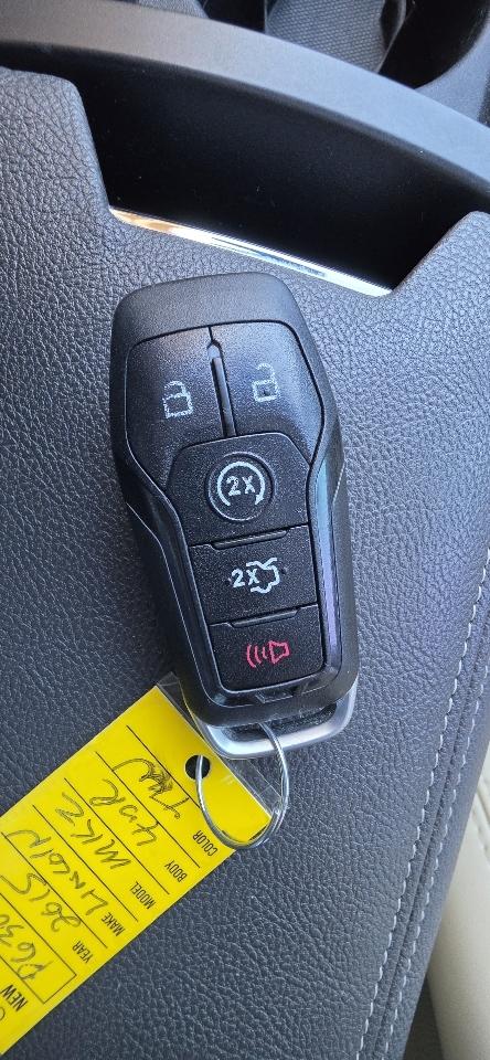 Lincoln MKZ 4dr Sdn FWD 2015