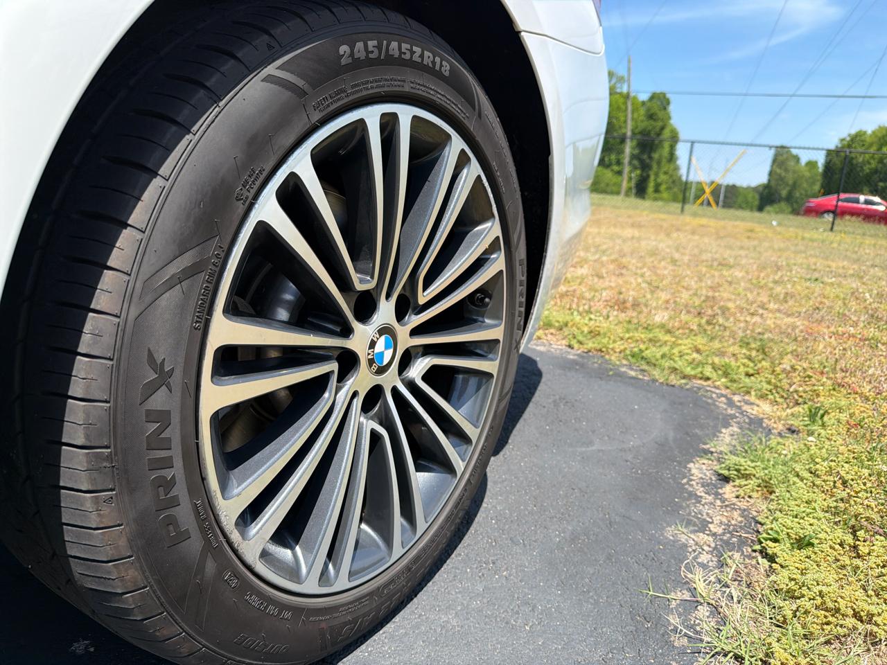 BMW 530i Base 2018